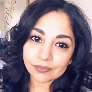 Meet your Posher, Victoria